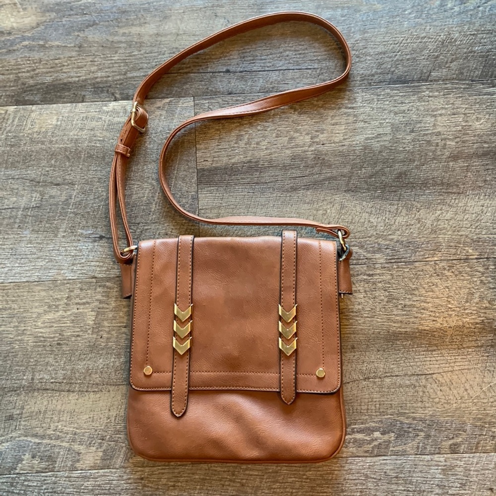 ALYSSA Faux Leather Brown Flap Close Crossbody Bag